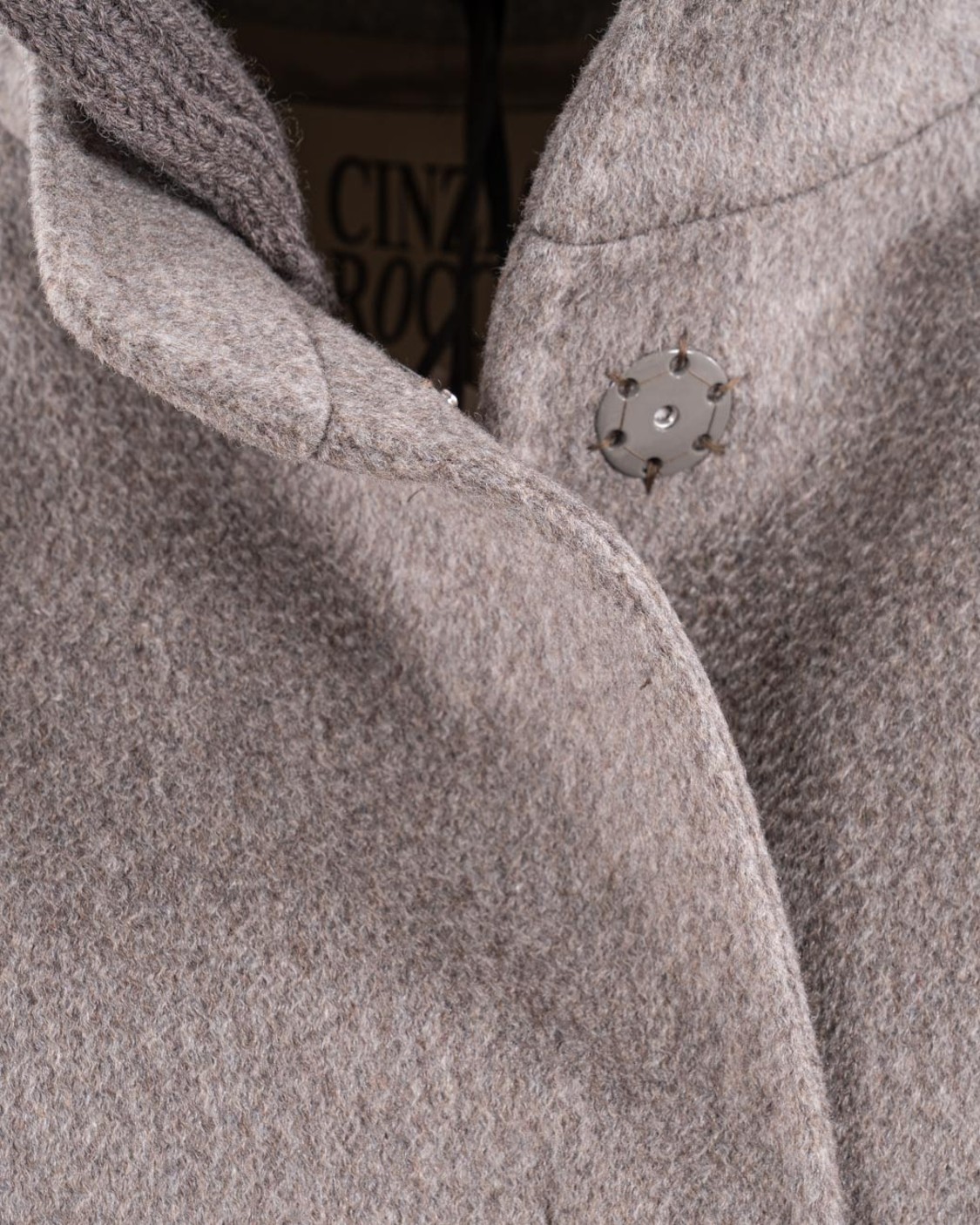 shop CINZIA ROCCA  Giaccone: Cinzia Rocca 100% cappotto corto oversize con dettagli in maglia in pura lana.
Monopetto.
Maniche lunghe.
Maniche e collo in maglia.
Chiusura con bottoni.
Composizione: 100% Lana.
Fabbricato in Italia.. U2430M1 65G7-4 number 5876493